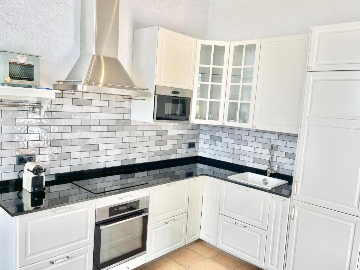 Villa Only Adults 2 Pax - Piscina Privada - A/C - Wifi - Bbq Blanes Luaran gambar